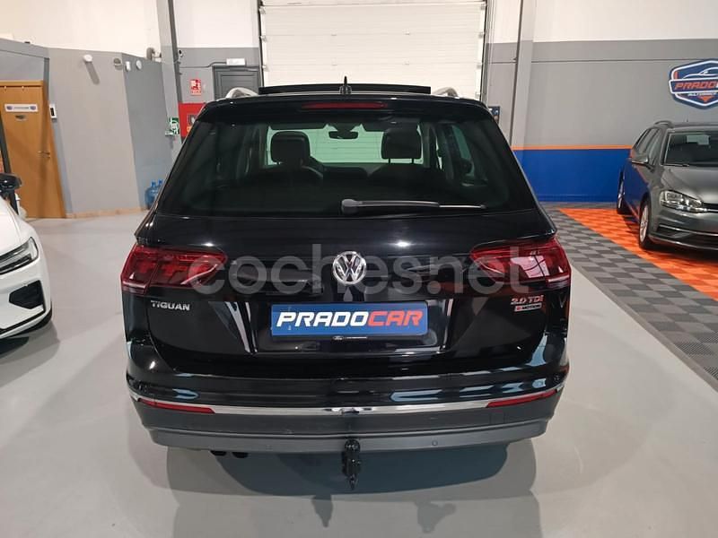 Usado VW Tiguan Sportline 190 CV (139 kW) 2018 Negro SUV
