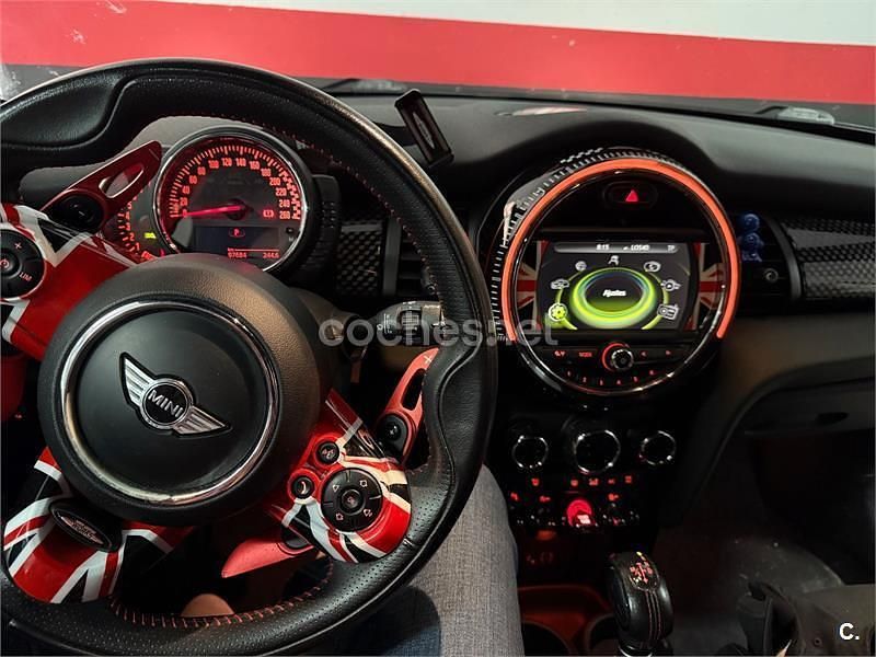 Usado Mini John Cooper Works 231 CV (169 kW) 2016 Granate Utilitario