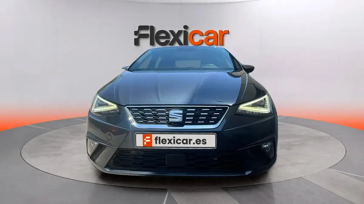 Usado Seat Ibiza Style 116 CV (85 kW) 2024 Gris Utilitario