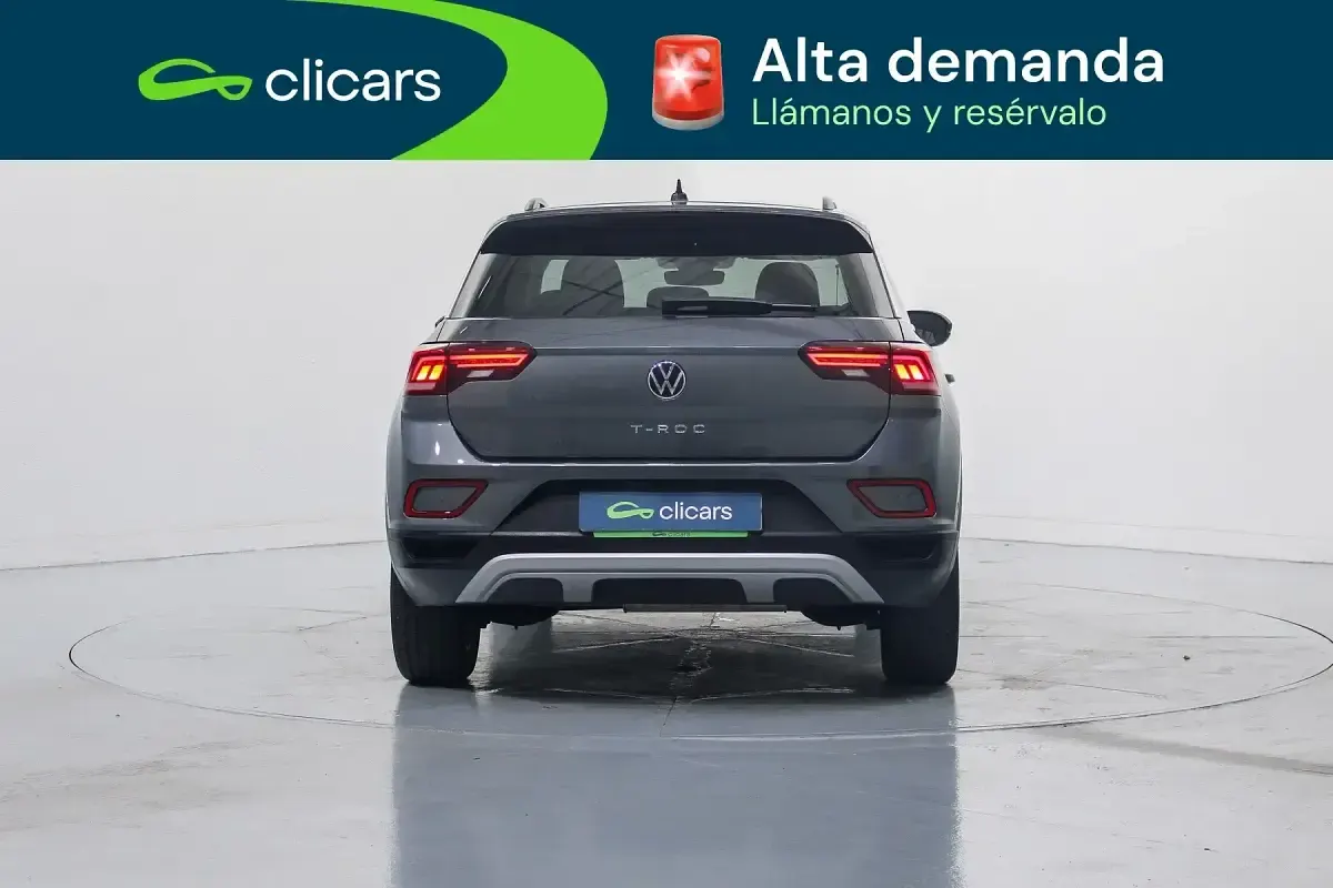 Usado VW T-Roc Life 115 CV (84 kW) 2022 Gris SUV