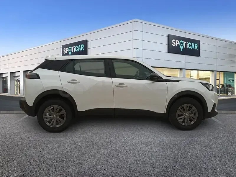 Usado Peugeot 2008 Active 100 CV (73 kW) 2022 Blanco SUV