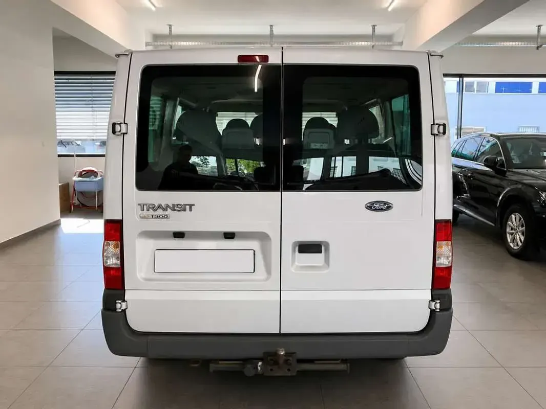 Usado Ford Transit 86 CV (63 kW) 2008 Plateado Van