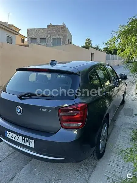 Usado BMW 118 M Sport 143 CV (105 kW) 2012 Gris / plata Utilitario