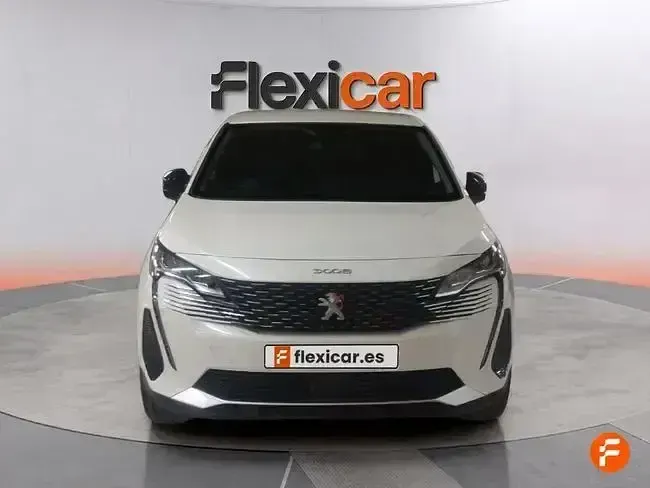 Usado Peugeot 3008 Active 130 CV (95 kW) 2022 Blanco SUV