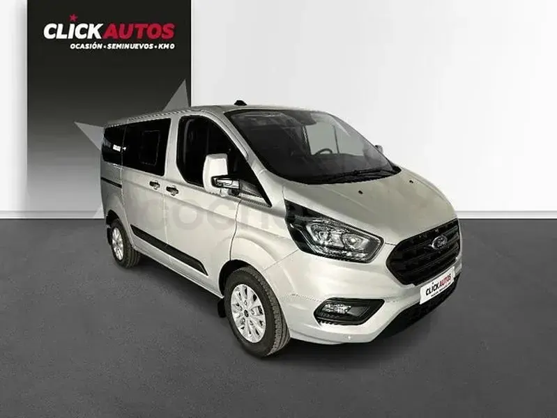 Usado Ford Transit Custom Nugget 130 CV (95 kW) 2023 Gris / plata Monovolumen