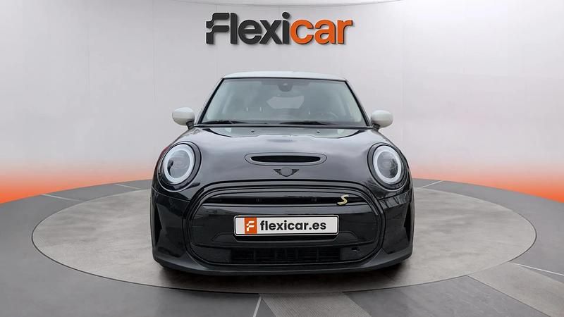 Usado Mini Cooper SE 135 kW (184 CV) 2023 Negro Utilitario