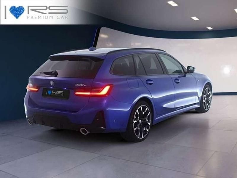 Usado BMW 330e M Sport 292 CV (214 kW) 2025 Azul Familiar