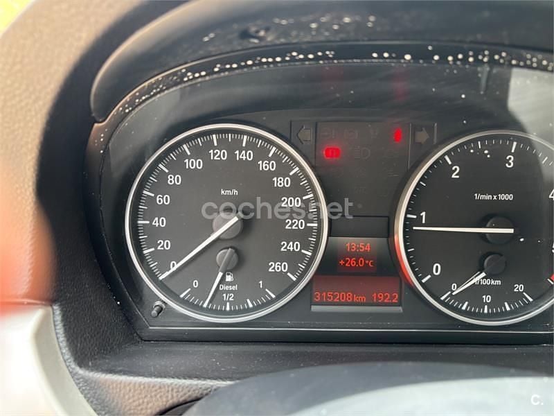Negro Usado 2010 BMW 320 Berlina | 6800 € (Precio justo) - Imagen 1/4