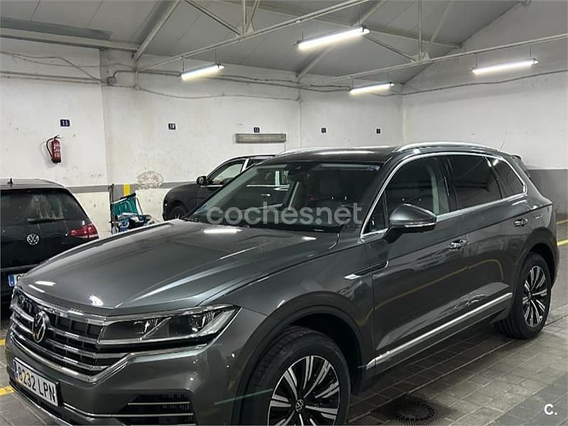 Gris / plata Usado 2021 VW Touareg SUV | 36.490 € (Super precio) - Imagen 1/4
