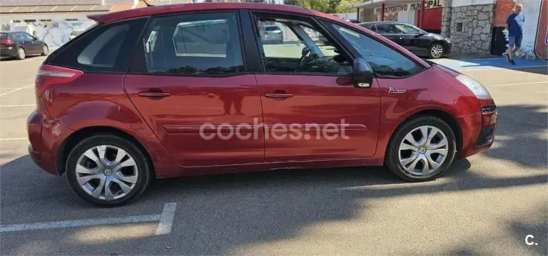 Usado Citroën C4 Picasso 110 CV (80 kW) 2007 Rojo Monovolumen