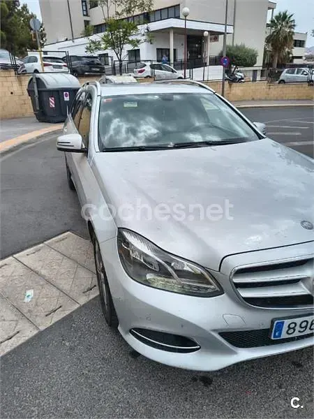 Usado Mercedes E220 Avantgarde 170 CV (125 kW) 2014 Gris / plata Familiar