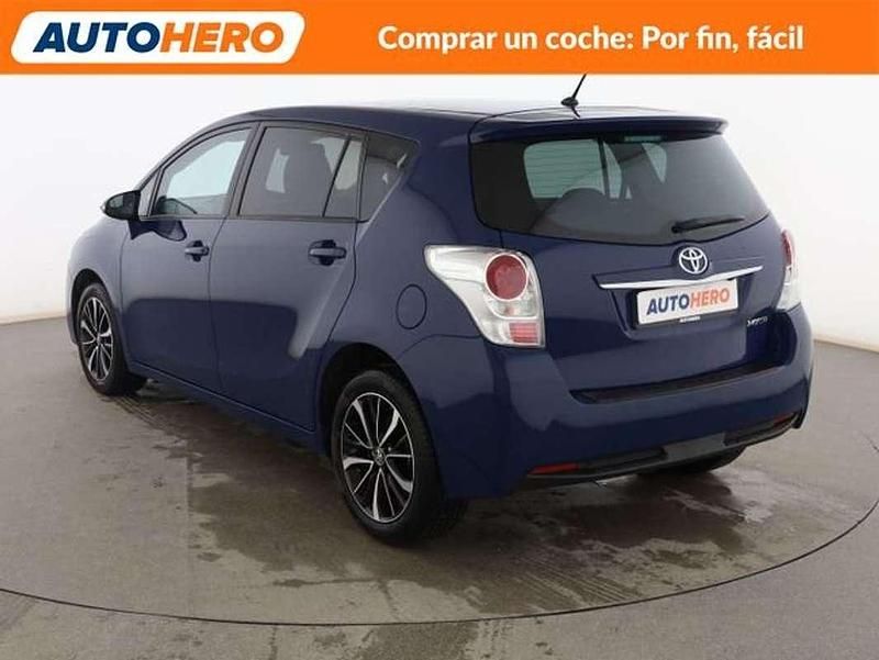 Usado Toyota Verso Advance 147 CV (108 kW) 2017 Azul Monovolumen