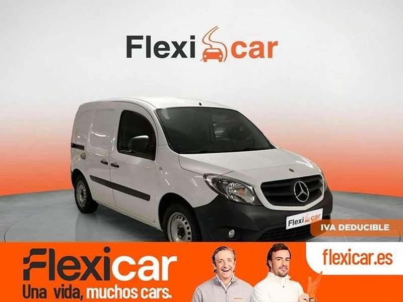 Blanco Usado 2021 Mercedes Citan 109 Familiar | 9490 € (Buen precio) - Imagen 1/4