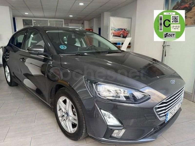 Usado Ford Focus Trend 120 CV (88 kW) 2022 Gris / plata Berlina