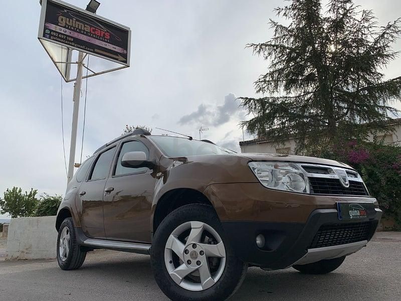 Usado Dacia Duster Lauréate 85 CV (62 kW) 2010 Marrón SUV