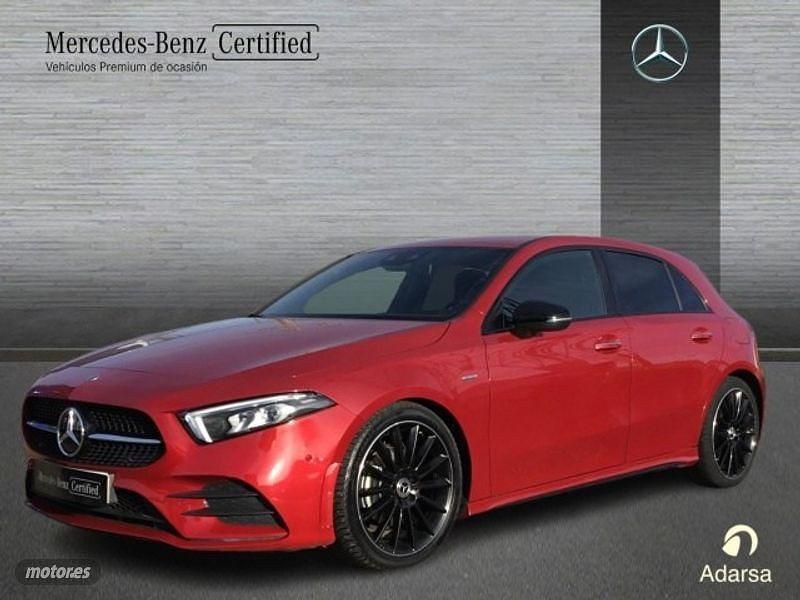 Manufaktur rojo patagonia Usado 2021 Mercedes A200 AMG line Berlina | 28.900 € (Precio justo) - Imagen 1/4