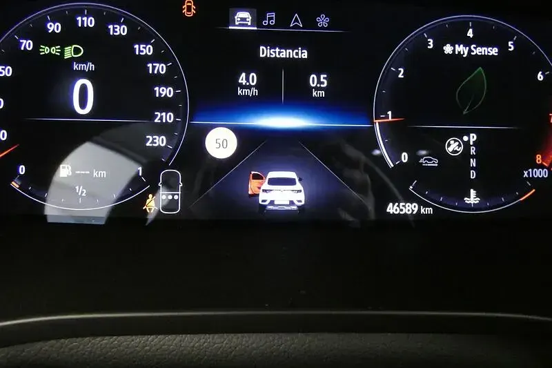 Usado Renault Arkana Techno 140 CV (102 kW) 2023 Gris SUV