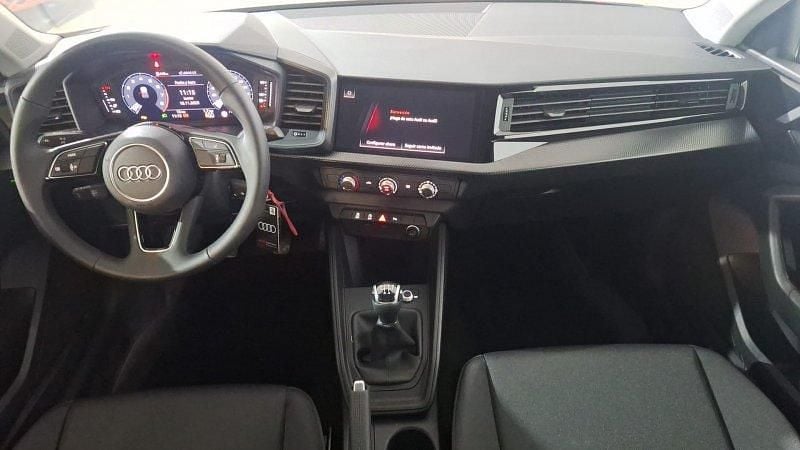 Nuevo Audi A1 95 CV (69 kW) 2025 Plata rocío metalizado SUV