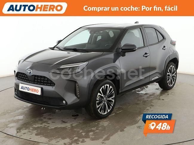 Usado Toyota Yaris Cross Style 116 CV (85 kW) 2022 Gris / plata SUV
