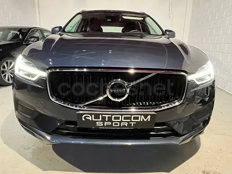 Usado Volvo XC60 Momentum 250 CV (183 kW) 2018 Azul SUV