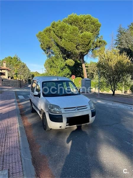 Blanco Usado 2009 Citroën Berlingo Monovolumen | 1990 € (Buen precio) - Imagen 1/4