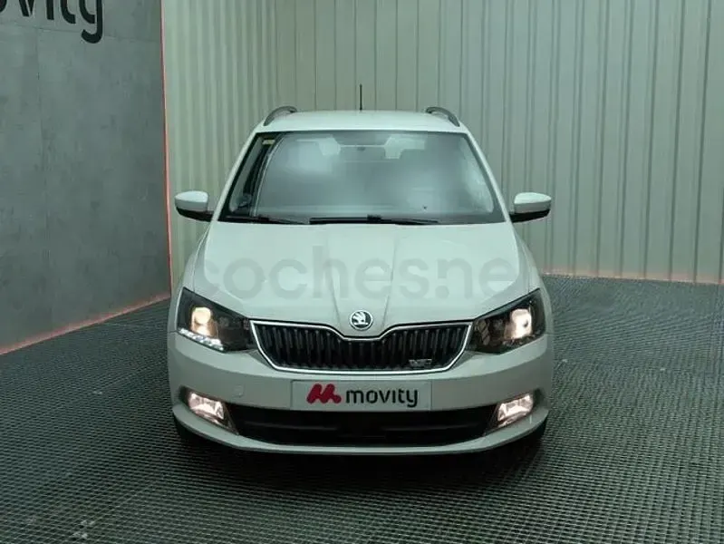 Usado Skoda Fabia Ambition 90 CV (66 kW) 2016 Blanco Familiar