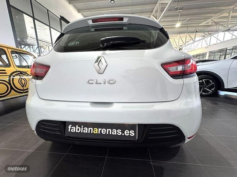 Usado Renault Clio IV LIMITED 90 CV (66 kW) 2019 Blanco