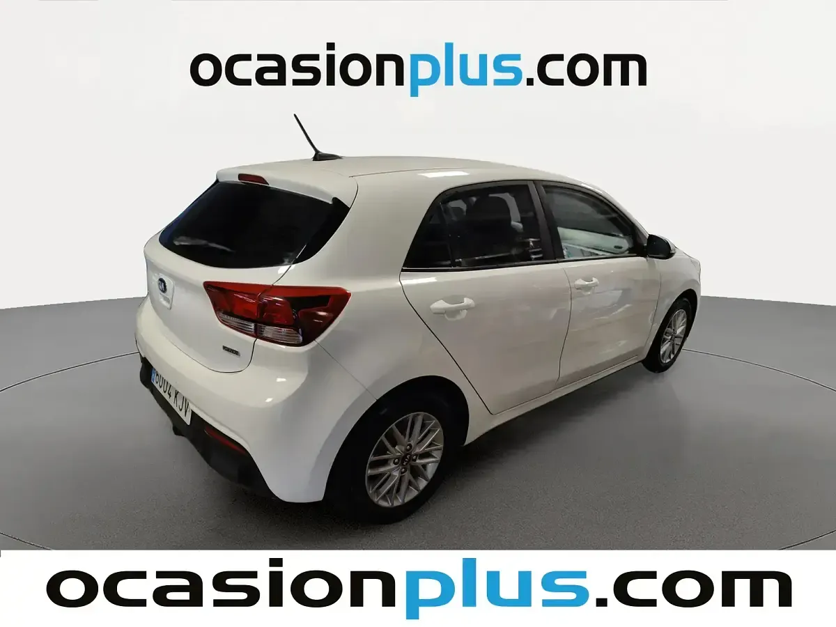 Usado Kia Rio 90 CV (66 kW) 2018 Blanco
