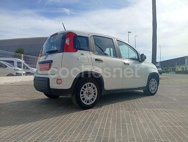 Usado Fiat Panda 70 CV (51 kW) 2023 Blanco Utilitario