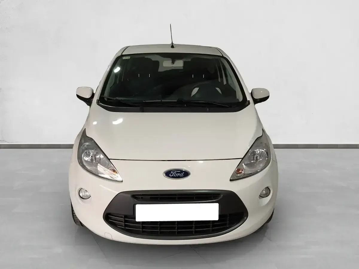 Usado Ford Ka Titanium 69 CV (50 kW) 2016 Blanco Berlina