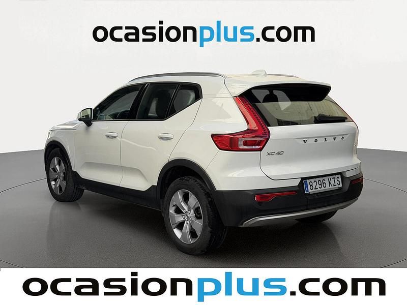 Usado Volvo XC40 Momentum 190 CV (139 kW) 2019 Blanco SUV