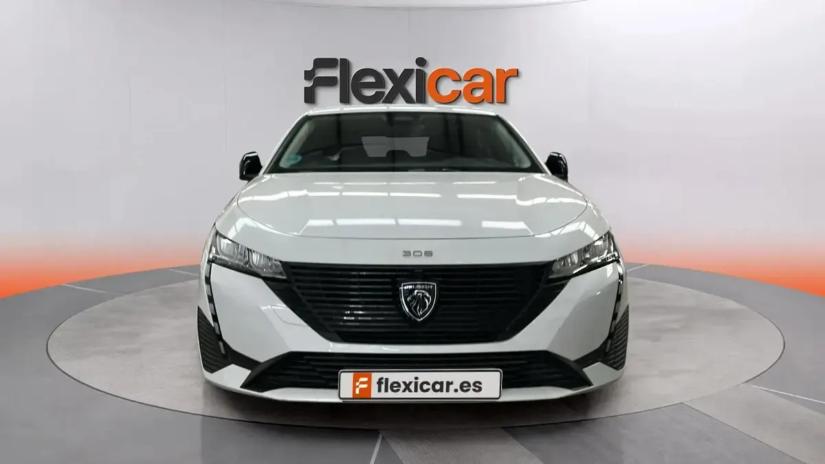 Usado Peugeot 308 Active 131 CV (96 kW) 2024 Blanco Berlina