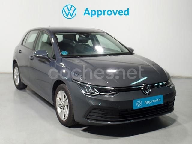Gris / plata Usado 2022 VW Golf VIII Berlina | 18.900 € (Buen precio) - Imagen 1/4