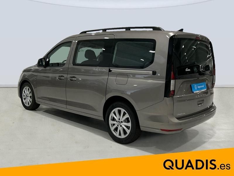 Usado VW Caddy Maxi California 122 CV (89 kW) 2025 Beige Monovolumen