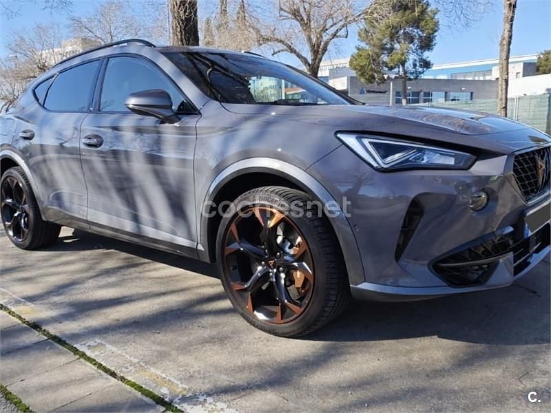 Usado Cupra Formentor VZ 310 CV (228 kW) 2022 Gris / plata SUV