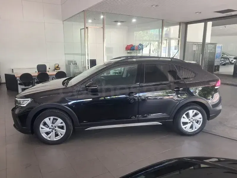 Usado VW Taigo Life 110 CV (80 kW) 2022 Negro SUV