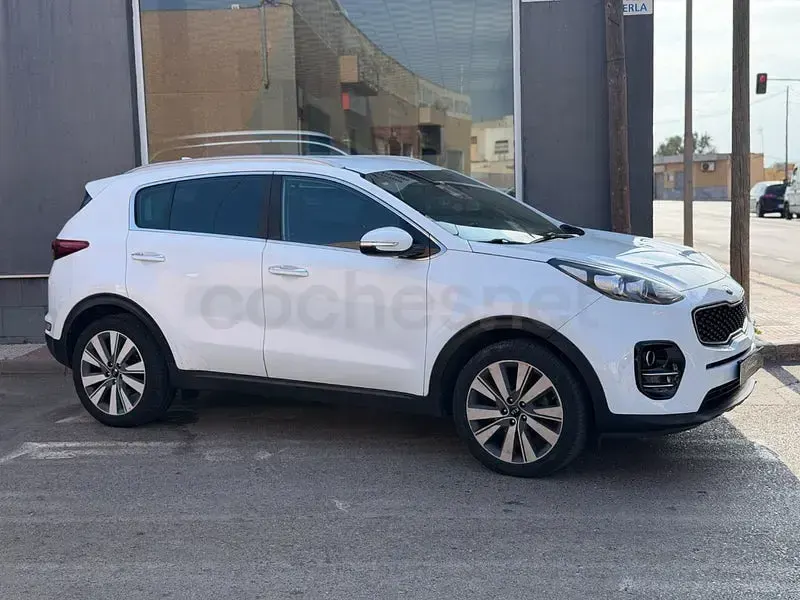 Usado Kia Sportage 115 CV (84 kW) 2016 Blanco SUV