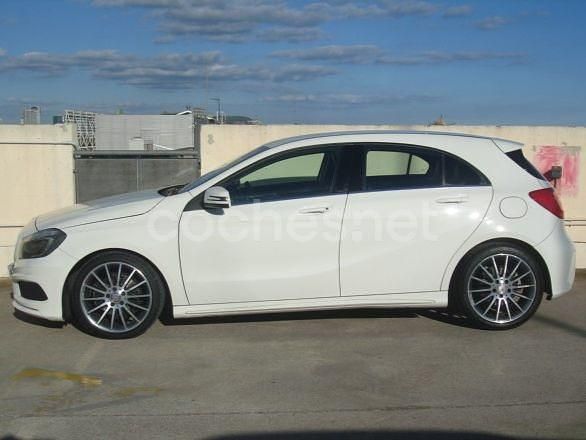 Usado Mercedes A200 AMG line 137 CV (100 kW) 2014 Blanco Berlina