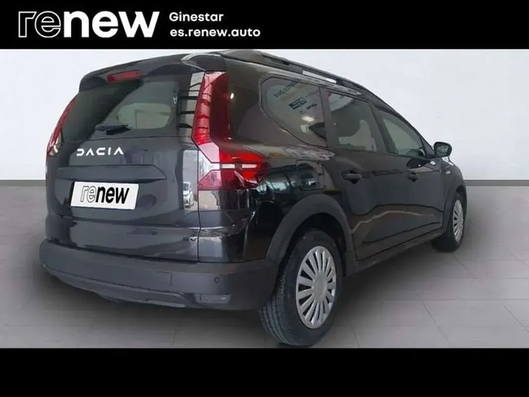 Usado Dacia Jogger Essentiel 101 CV (74 kW) 2023 Negro Monovolumen
