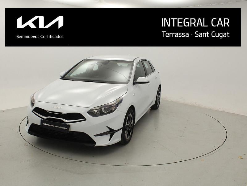 Otro Usado 2025 Kia Ceed Utilitario | 21.500 € (Precio justo) - Imagen 1/4