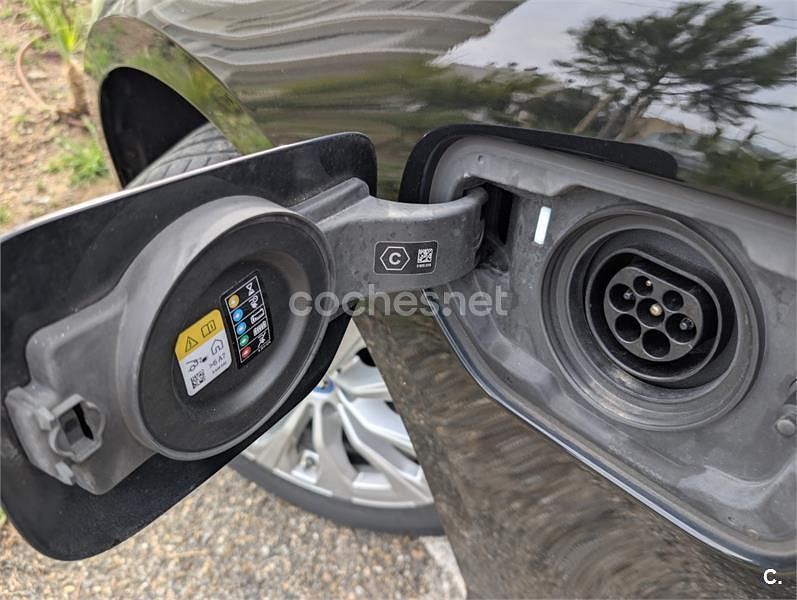 Usado BMW 330e 292 CV (214 kW) 2021 Negro Familiar