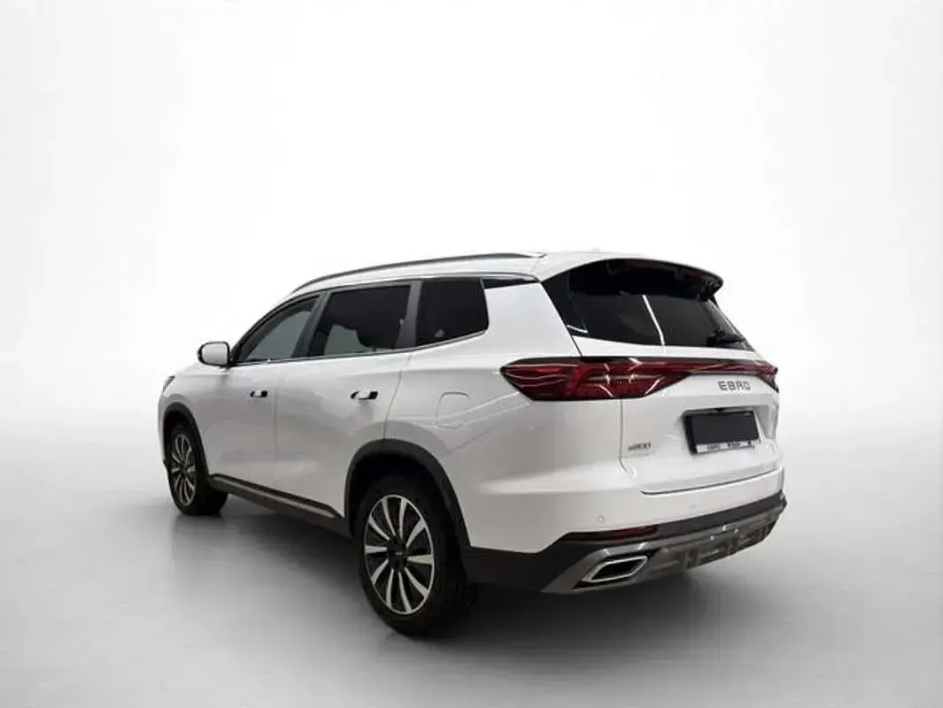 Usado Ebro s800 Luxury 279 CV (205 kW) 2025 Blanco SUV