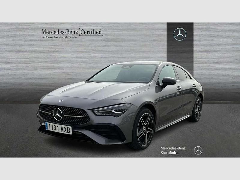 Gris Usado 2024 Mercedes CLA250e Berlina | 39.395 € (Caro) - Imagen 1/4