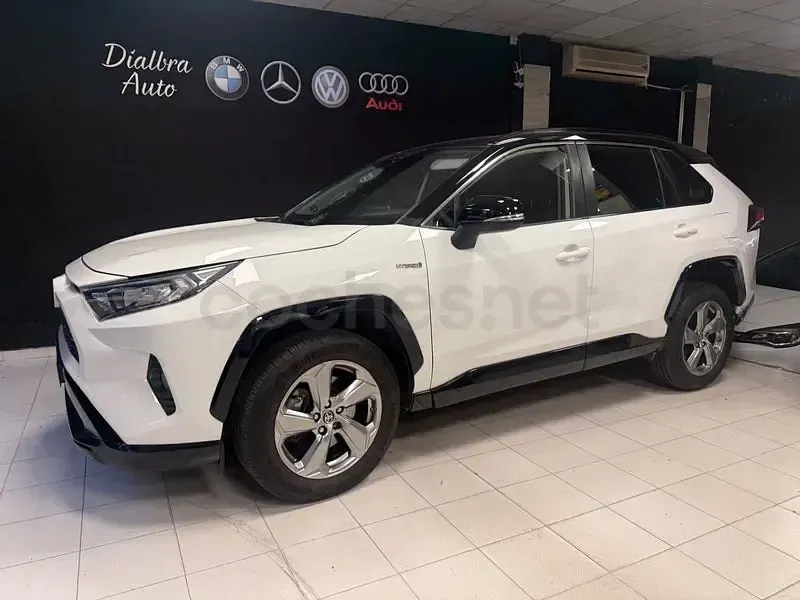 Usado Toyota RAV4 Hybrid Advance 218 CV (160 kW) 2021 Blanco SUV