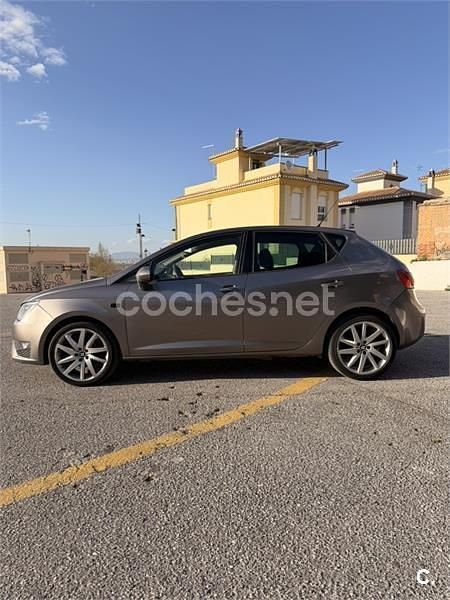 Usado Seat Ibiza FR 105 CV (77 kW) 2014 Gris / plata Berlina