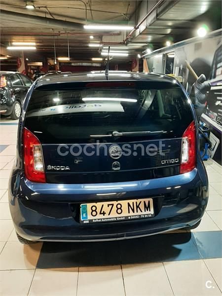 Usado Skoda Citigo Elegance 75 CV (55 kW) 2014 Azul Utilitario