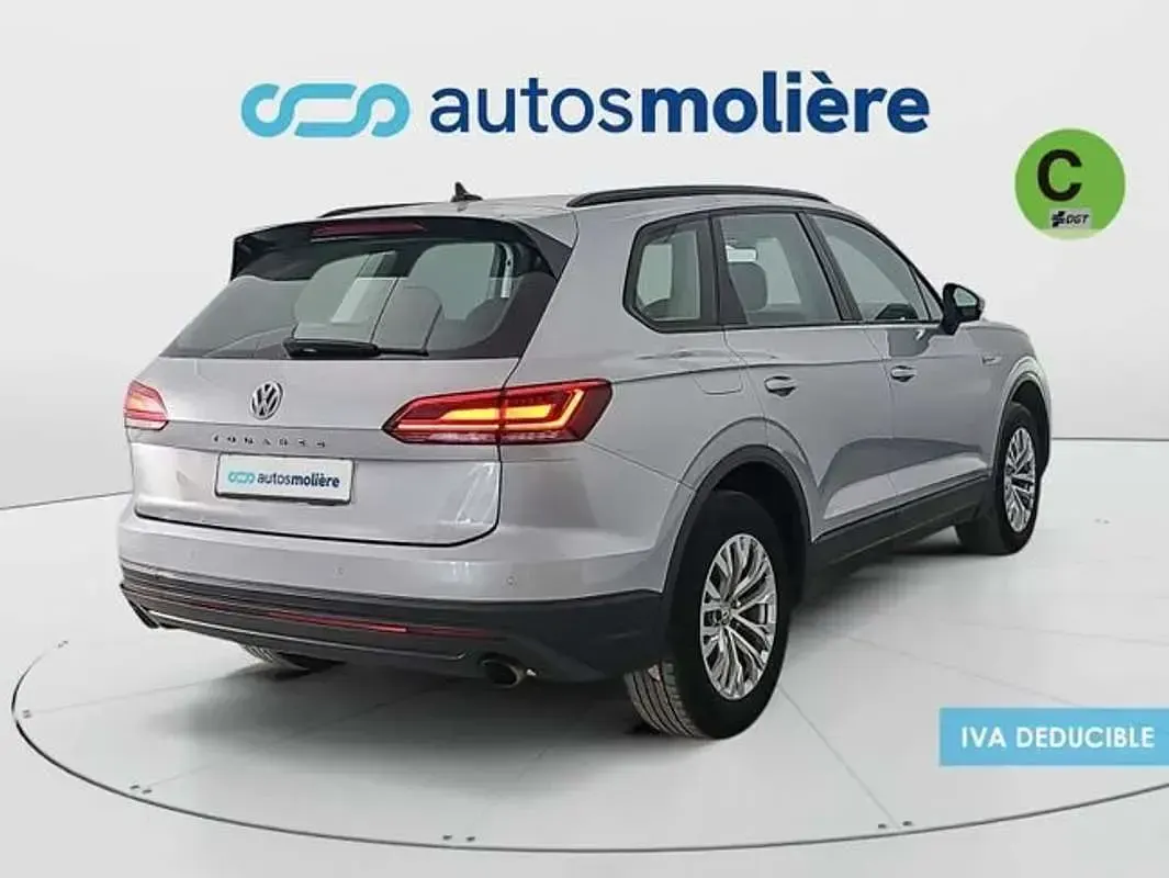Usado VW Touareg Pure 231 CV (169 kW) 2019 Gris SUV