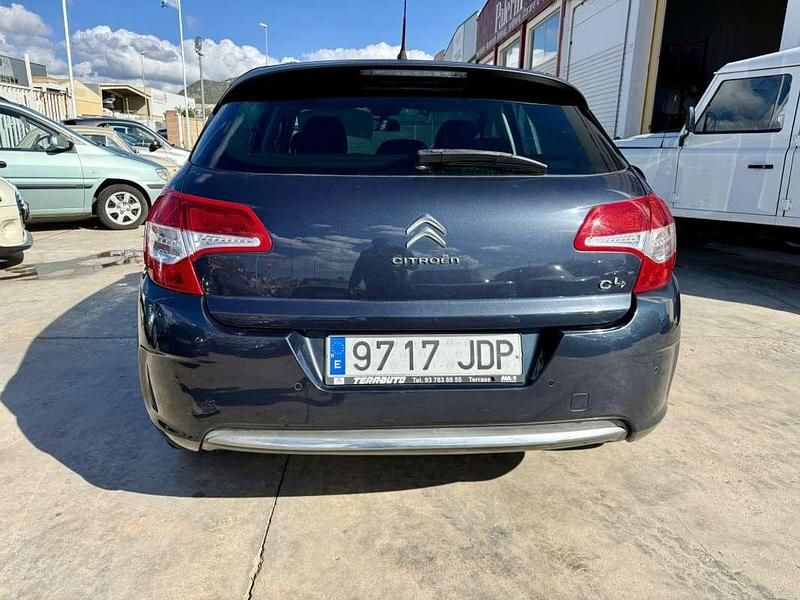 Usado Citroën C4 92 CV (67 kW) 2015 Azul Utilitario