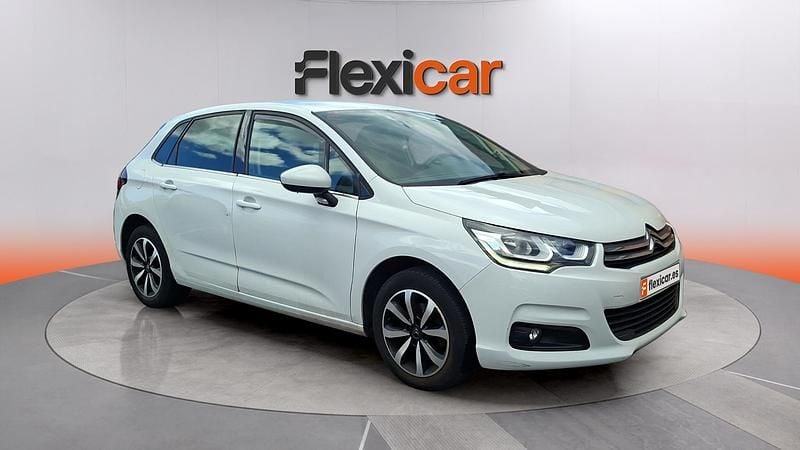 Usado Citroën C4 Live 110 CV (80 kW) 2017 Blanco Berlina