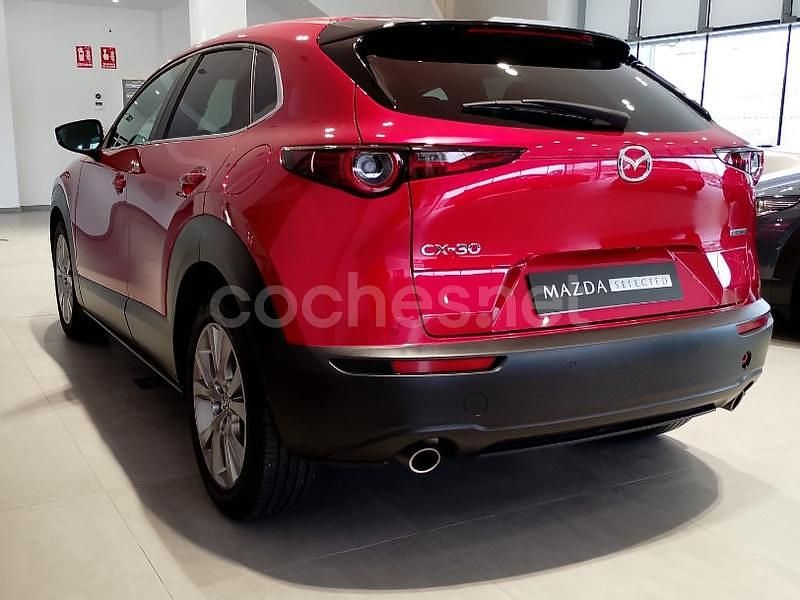 Usado Mazda CX-30 122 CV (89 kW) 2022 Granate SUV